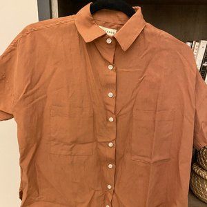 Tradlands Box top button down XS New w/o tags